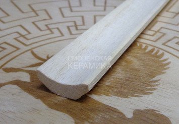 Плинтус Абаши светлый 13х27х3,0м 1